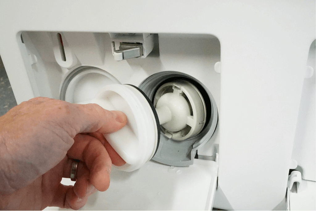 Не откручивается фильтр в стиральной машине Hisense